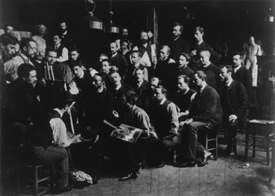 Foto van leerlingen in het atelier van Fernand Cormon in Parijs met linksvoor Henri de Toulouse-Lautrec, c. 1885